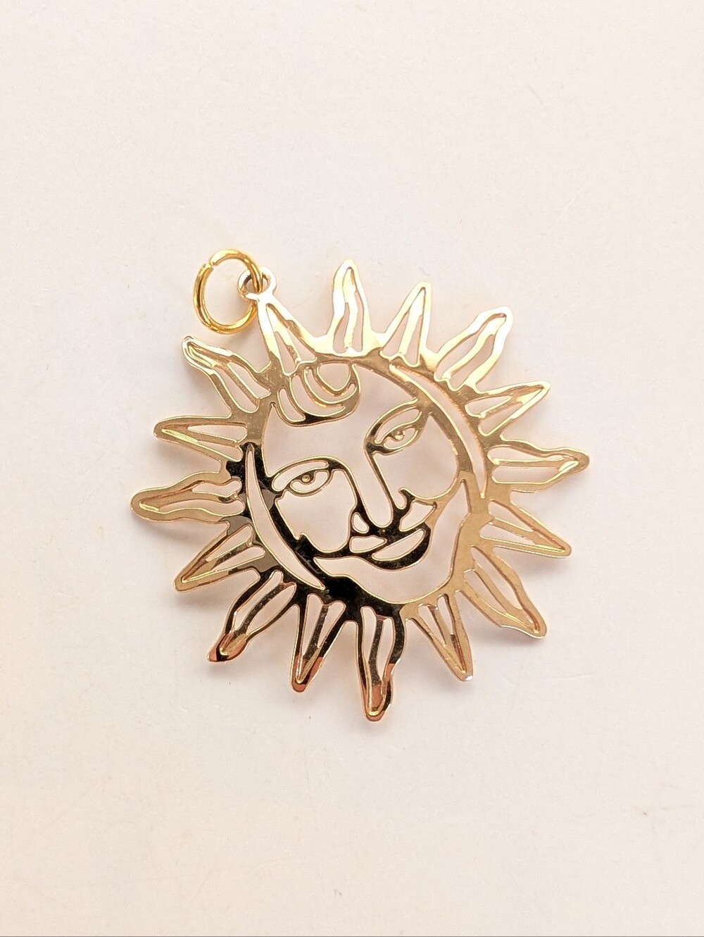 Vintage 90s Gold Tone Open Work Sun Face Bohemian Hippie Celestial Pendant